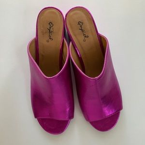 Qupid Hot Pink Mules